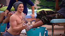 Big Brother Canada on X: Nip slip. Come on girls.. let's not give Canada a  show! #BBCAN3  / X